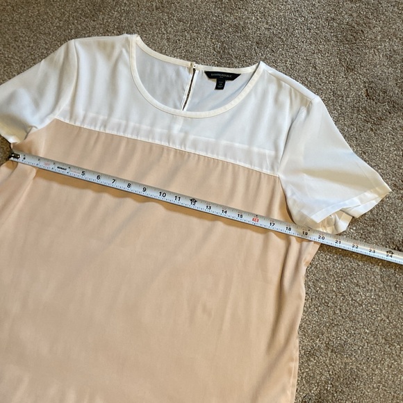 Banana Republic Women’s Top - MP - Picture 3 of 6